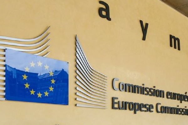periodo transitorio commissione EU